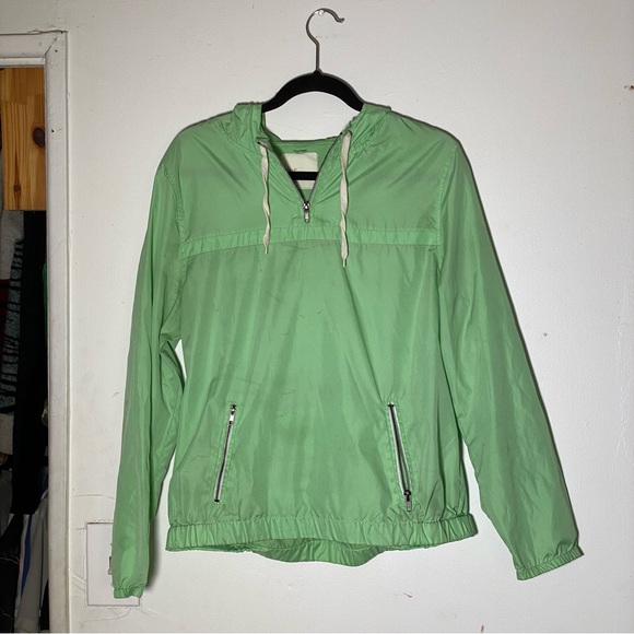 Green Zine Windbreaker Hoodie - Picture 5 of 6